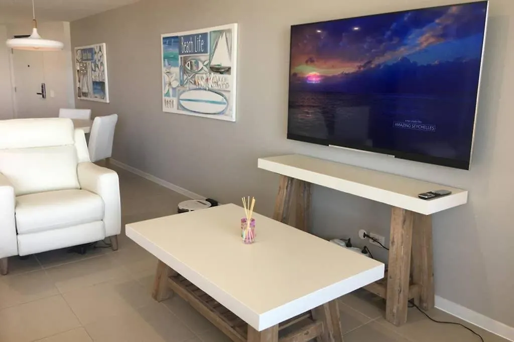 Apartament Beach Luxury Upmarket 2B 2B Ocean Views 250M To Buddina Beach! Australia